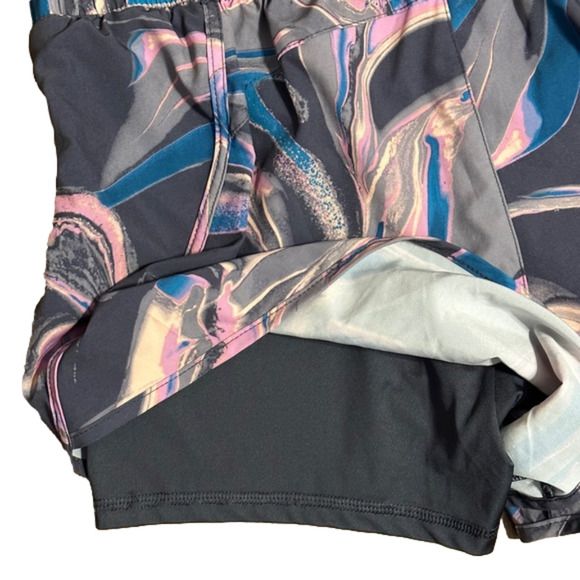 Women's Avia Athletic Multi Color Shorts size Large 12-14 - Picture 3 of 6